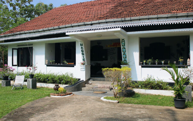 Maggie Garden Hostel