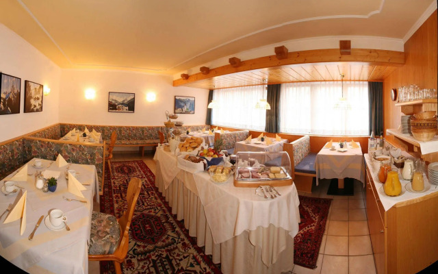 Pension Tirol
