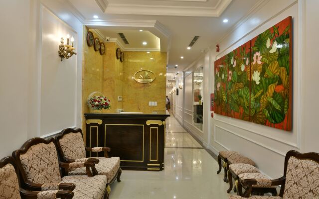 Golden Sail Hotel