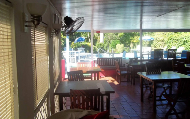 Palm Garden Hotel