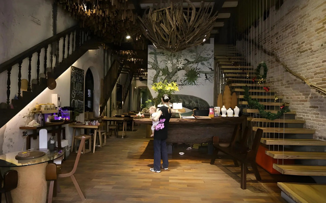 The Happy 8 Retreat @ Old Town