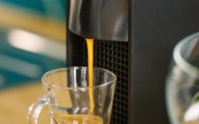 Mini ..Luxury Apartment..White