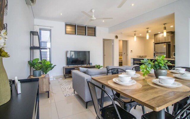 ZEN CENTRAL CBD - 3 Bedroom Apartment