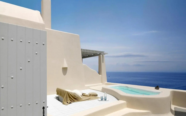 Dome Santorini Resort & Spa