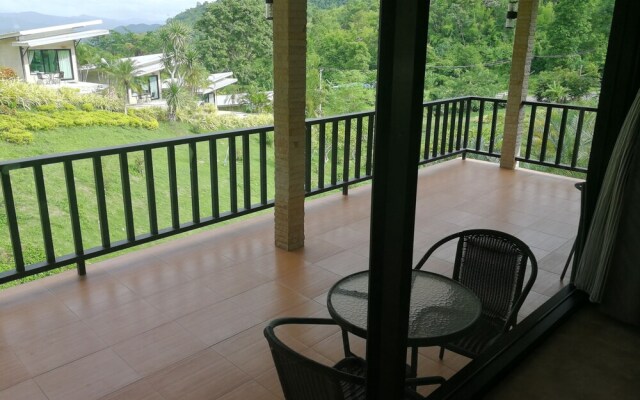 Aulong Resort