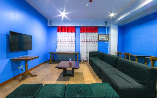 Rooms 498 Hostel