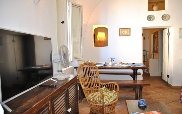 "casa Cecilia Flat in the Historic Centre of Sperlonga"