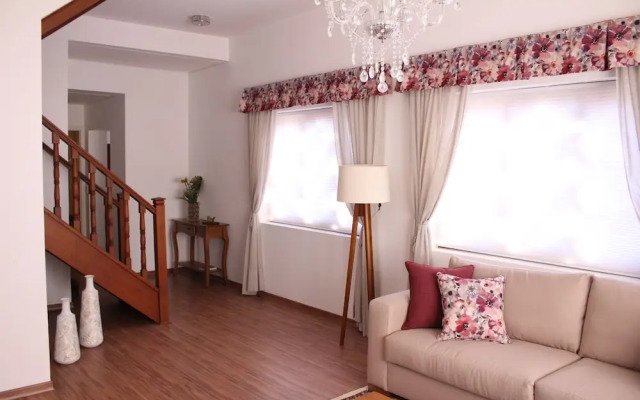 Center Suíço Flats e Shopping