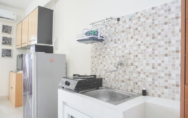 Minimalist And Homey Studio Green Bay Pluit Apartment