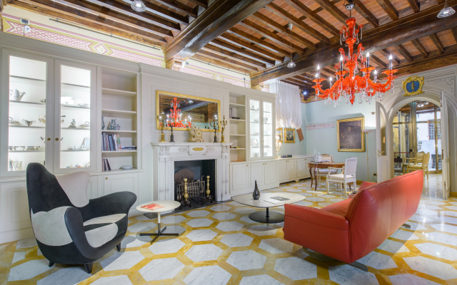 N.15 Santori Luxury Home