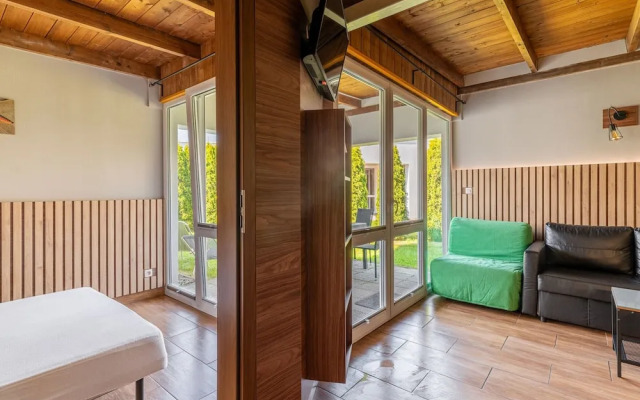 Holiday Homes With Pool, Close to the Beach