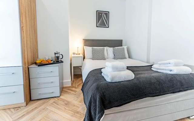 Celador Apartments - Wellington House