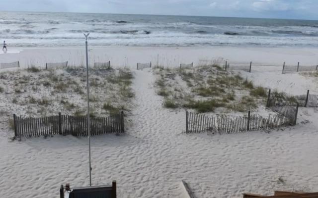 Comfort Breeze by RedAwning