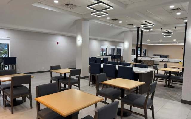 Quality Inn & Suites Baton Rouge West – Port Allen