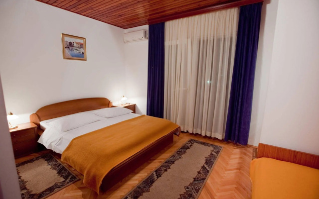 Villa Vinka