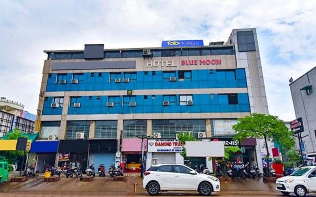 Fabhotel Blue Moon I