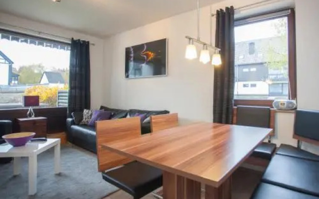 Appartement Dr. Suren-Strasse 13-4