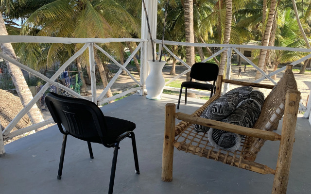 African Paradise Beach Hotel