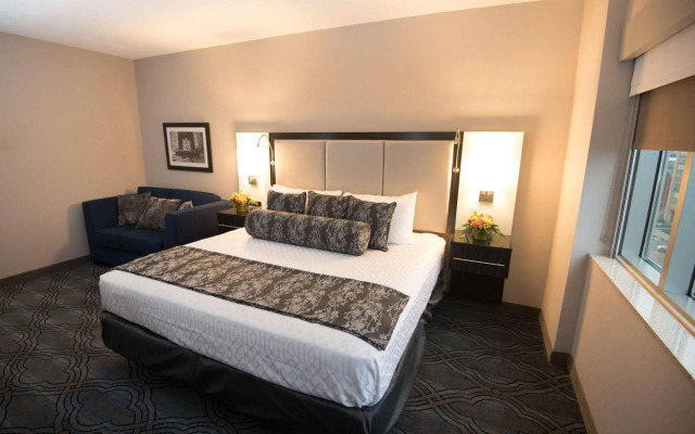 DoubleTree by Hilton St. Louis Forest Park