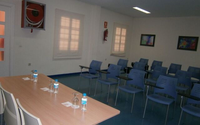 Albergue Inturjoven Huelva - Hostel
