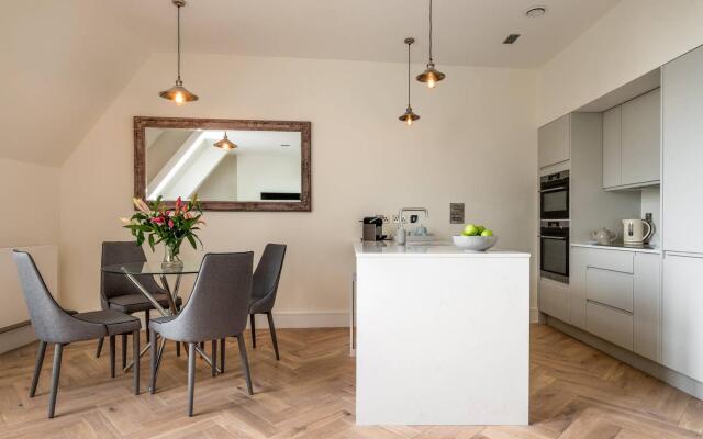 Cathedral View - Exclusive Apartment on Cathedral Green