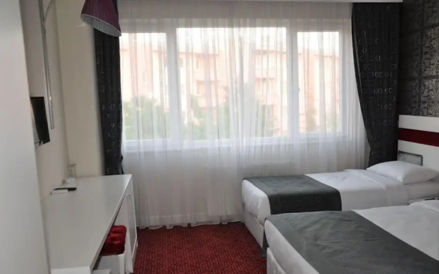 Kadhirga Hotel