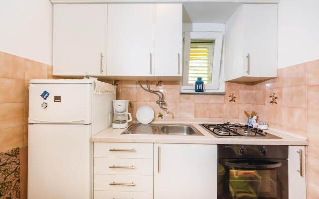 Awesome Home in Krusevo With 2 Bedrooms and Wifi
