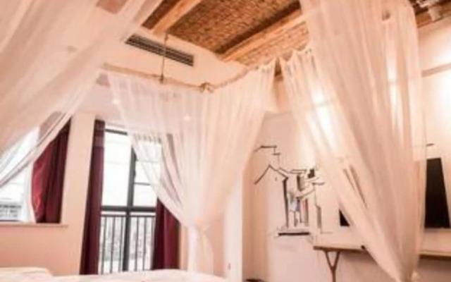 Zhangjiajie Interval Time Travel Inn