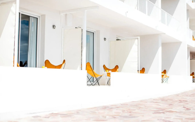 Les Roches Rouges, a Beaumier hotel