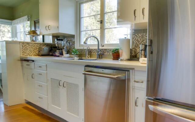 3717 Butterfly Landing