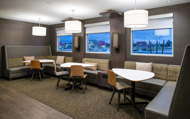 Residence Inn by Marriott Visalia