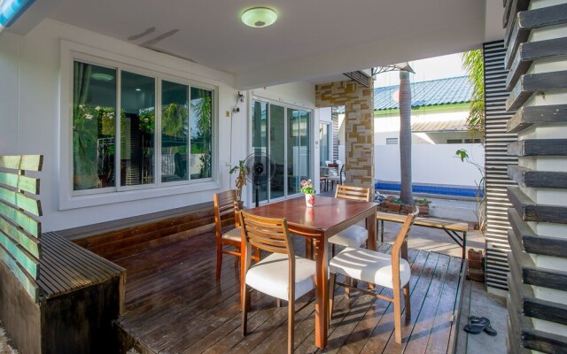 Baan Coco Pool Villa