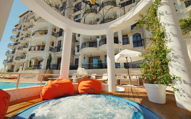 Harmony Suites Saint Vlas