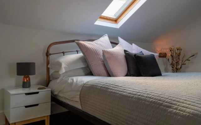 The End House - Cosy and central (Dartmouth)