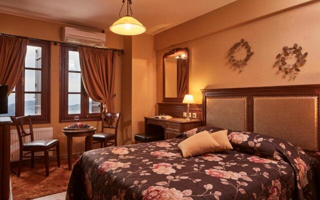 Dryades Hotel