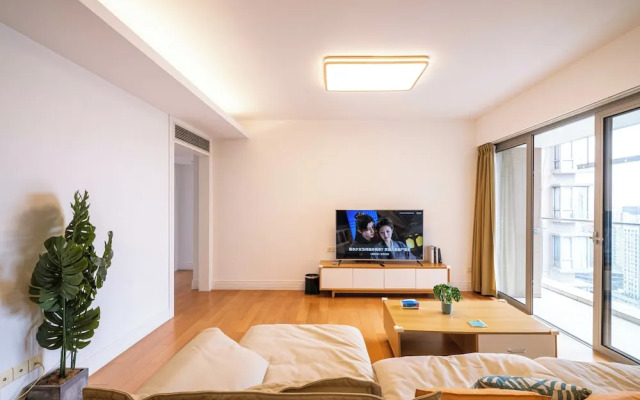 Tyms Modern 3BR 2BA Apt Near Metro