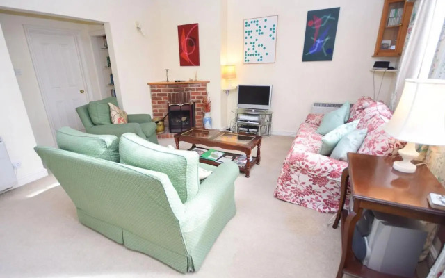 Pepper Pot Cottage