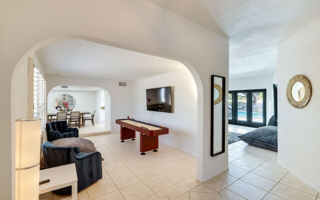 Fire Pit, Grill: Mtn-view Home in Paradise Valley