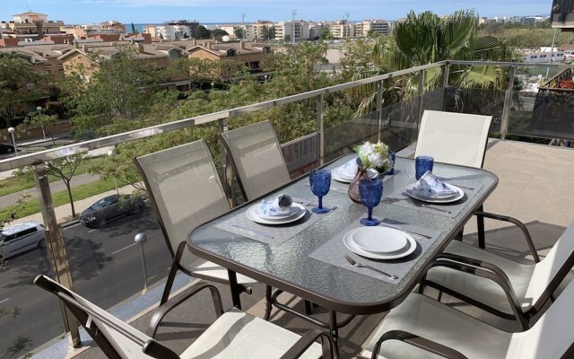 T&H Romana Salou Family Apartment
