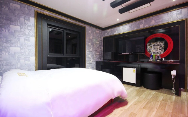 Gwangju Chungjang-ro J Untel