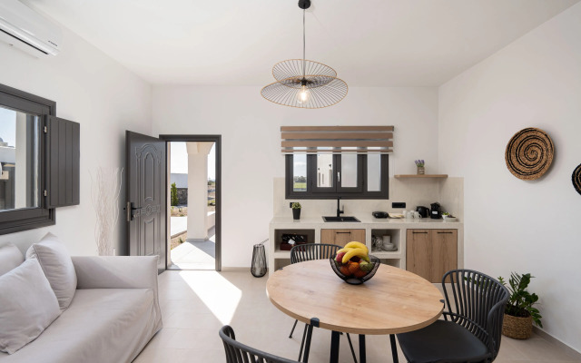 Almira Luxury Suites