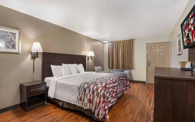 Red Roof Inn Crossville