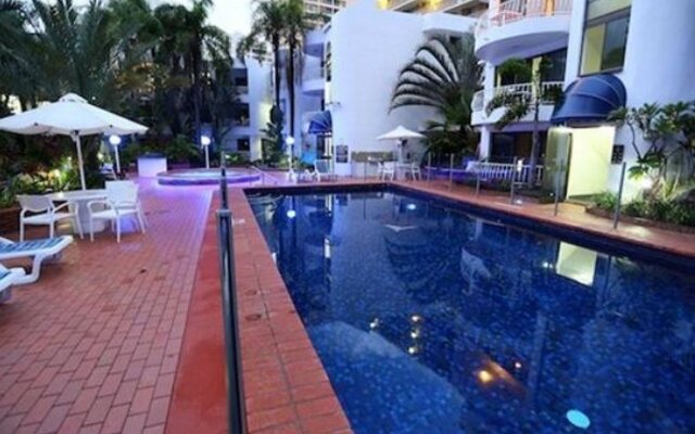 St Tropez Apartments
