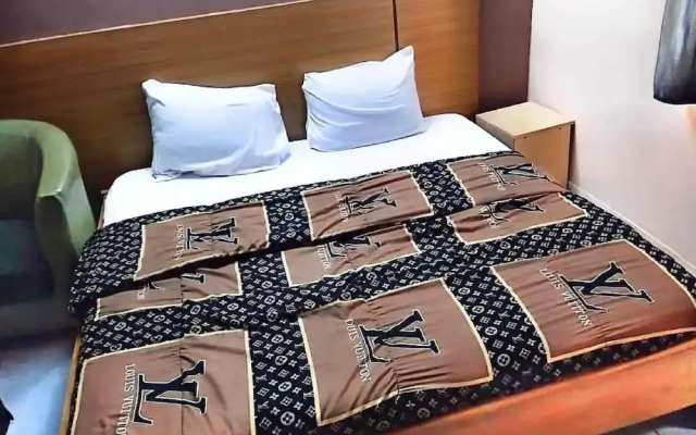 Leisure Spring Hotel