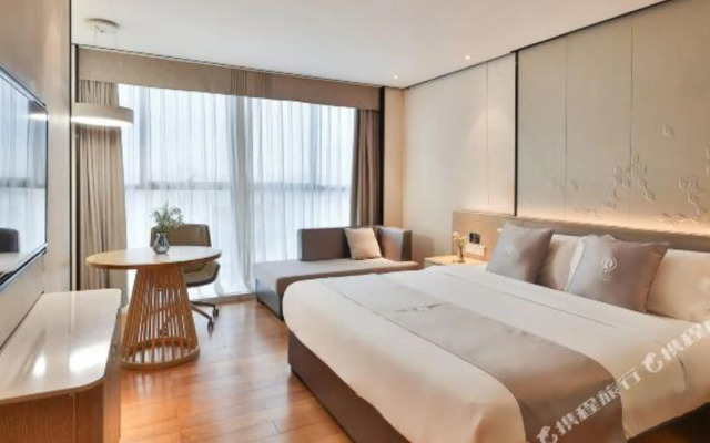 Huangcheng Hotel