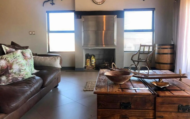 Steenbokkie Holiday Home