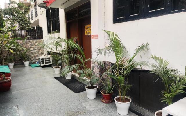 Bhambri House Hotel
