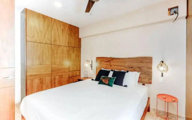 103 Amena Stylish 1BR APT 5min to the BEACH (GYM)