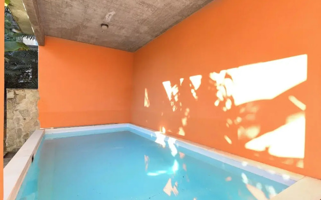 Apartment View And Pool