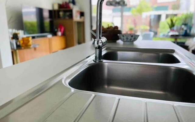 Oever51:stunning 2-bed House in Aalst